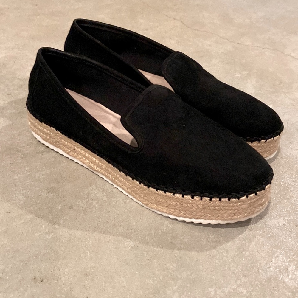 Gianni Bini black espadrilles almond toe size 10